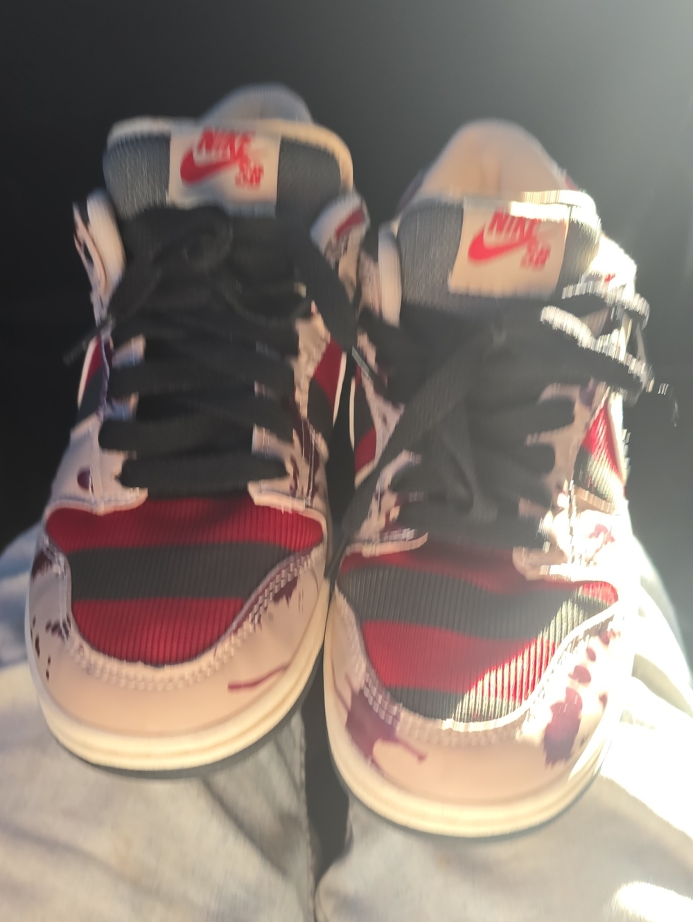 Nike Sb Freedy Koger Limeted Edition Black & Red Low-Top Sneakers